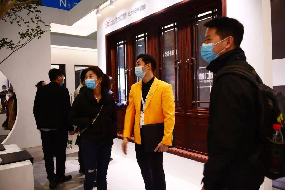 点击进入看图评论