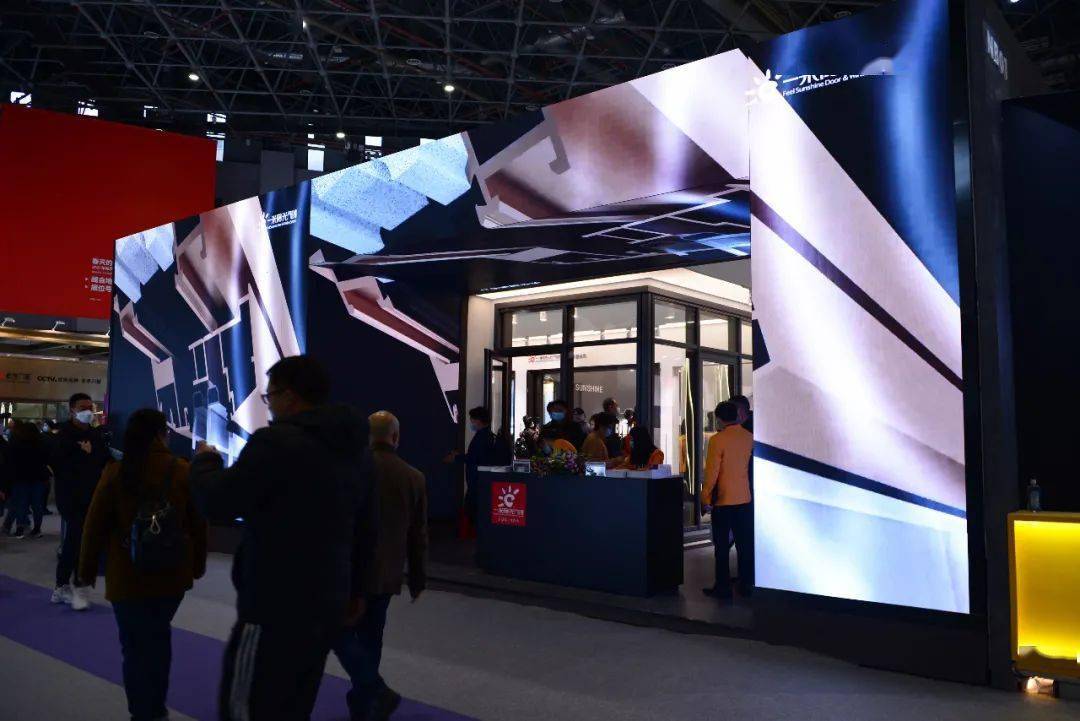 点击进入看图评论