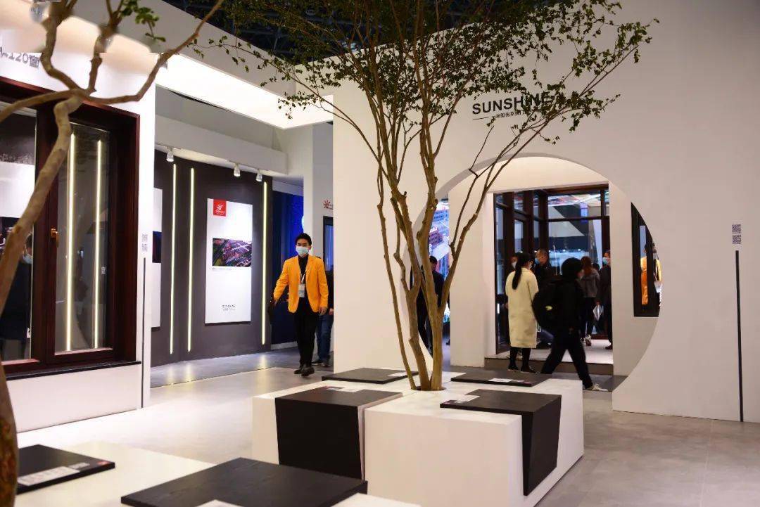 点击进入看图评论