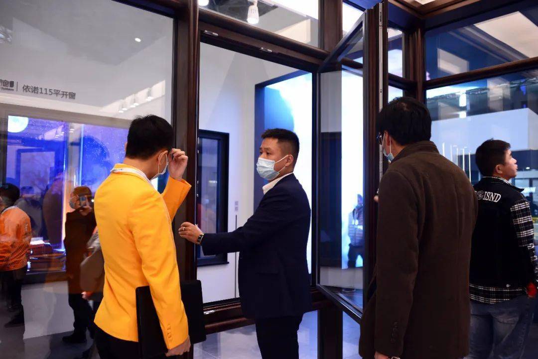 点击进入看图评论